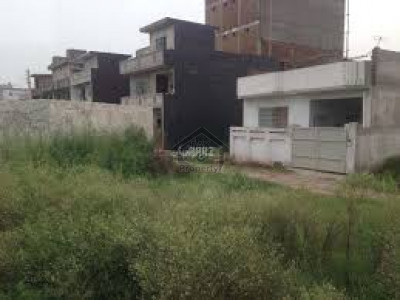 Punjab Colony,- 3.8 Marla -Commercial Plot Is Available For Sale