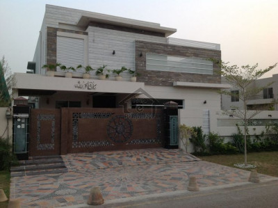 Bahria Town Phase 8 -5 Marla -House For Sale.