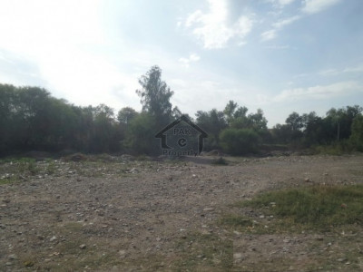 Comissioner Coop Housing Society, 8 Marla - plot for sale..