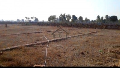 Plot for sale in New Allama Iqbal town Pahlia road M.B.din