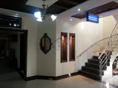 Bahria Town Phase 8 - Umer Block, 7  Marla-  House For Sale.