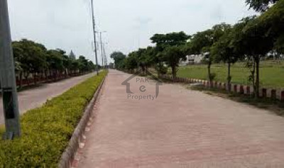 Bahria Town Phase 8 - Usman Block,- 7 Marla - Plot Is Available For Sale ..