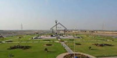 Bahria Town Phase 8 - Rafi Block,- 5 Marla - Plot Is Available For Sale