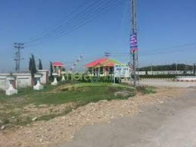PIA Main Boulevard, - 6 Marla - Commercial Plot for sale.