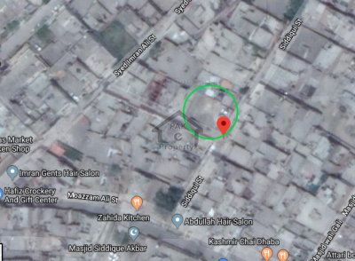 10 Marla Corner Plot in Nadirabad near Waqas Market, Owner is Selling