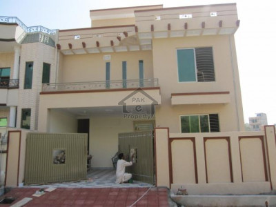 Bahria Town - Jasmine Block, - 10 Marla - House For Sale.