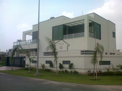 Askari 11, - 10 Marla - House Is Available For Sale .