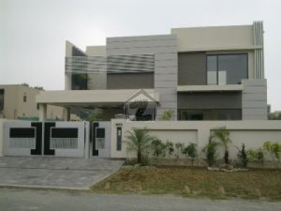 Bahria Town - Shaheen Block,- 1 Kanal - House For Sale  ..