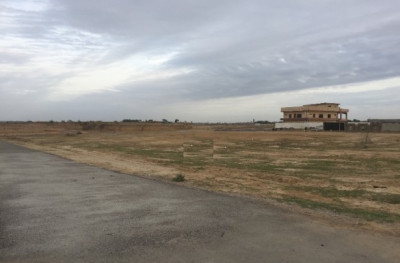 Bahria Town Phase 8 - Sector F-4,- 1kanal - Plot For Sale..