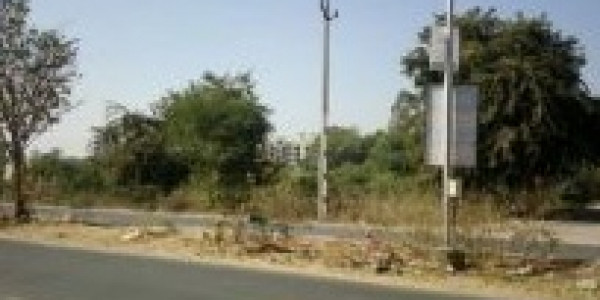 Wakeel Colony,- 10 Marla - Commercial Plot Available For sale.