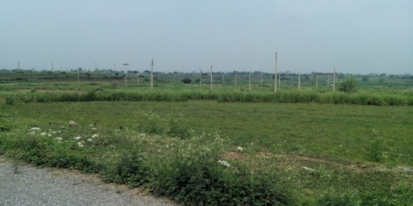 Bahria Town Phase 8 - Usman Block,-7 Marla - Plot For Sale .