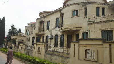 Johar Town Phase 1 - Block F, - 10 Marla -  House Is Available For Sale.
