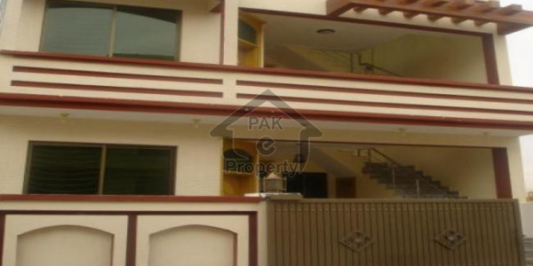 Beautiful 1000 yards Bungalow 500 yards Constructed Area And 500 yard Garden For Rent DHA Phase 5 Kh