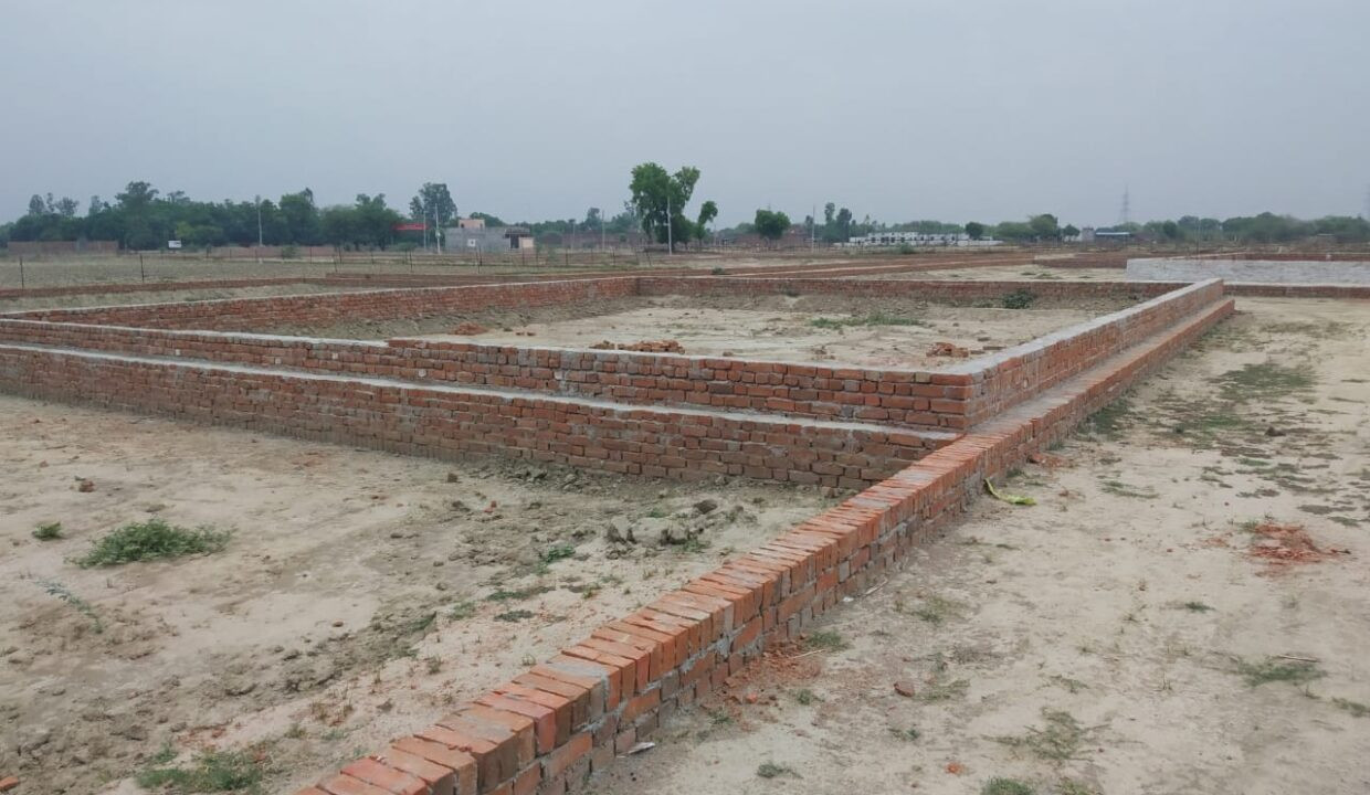 10 Marla Plot For Sale In Bahria Enclave - Sector J