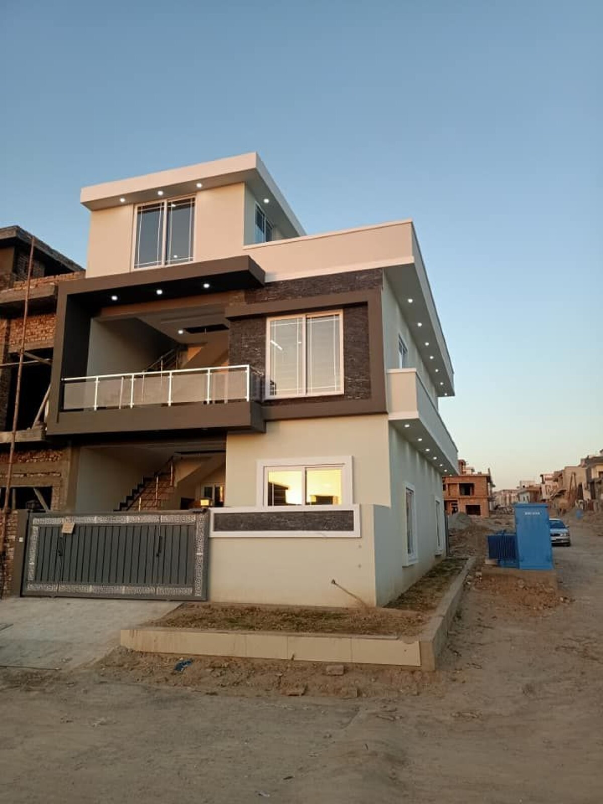 5 Marla House For Sale In DHA 9 Town