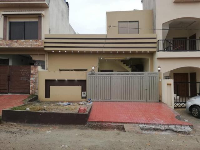 12 Marla House For Sale In Askari 10 - Sector E