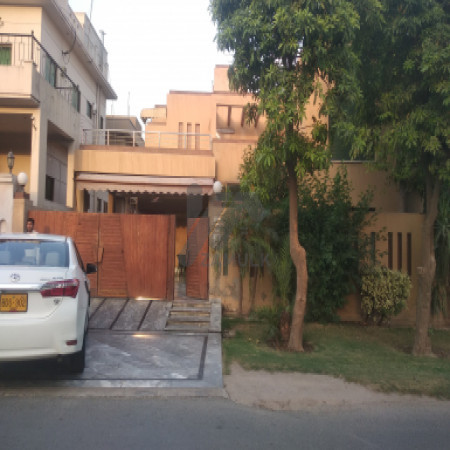 2 Kanal House For Sale In Garden Town - Abu Bakar Block