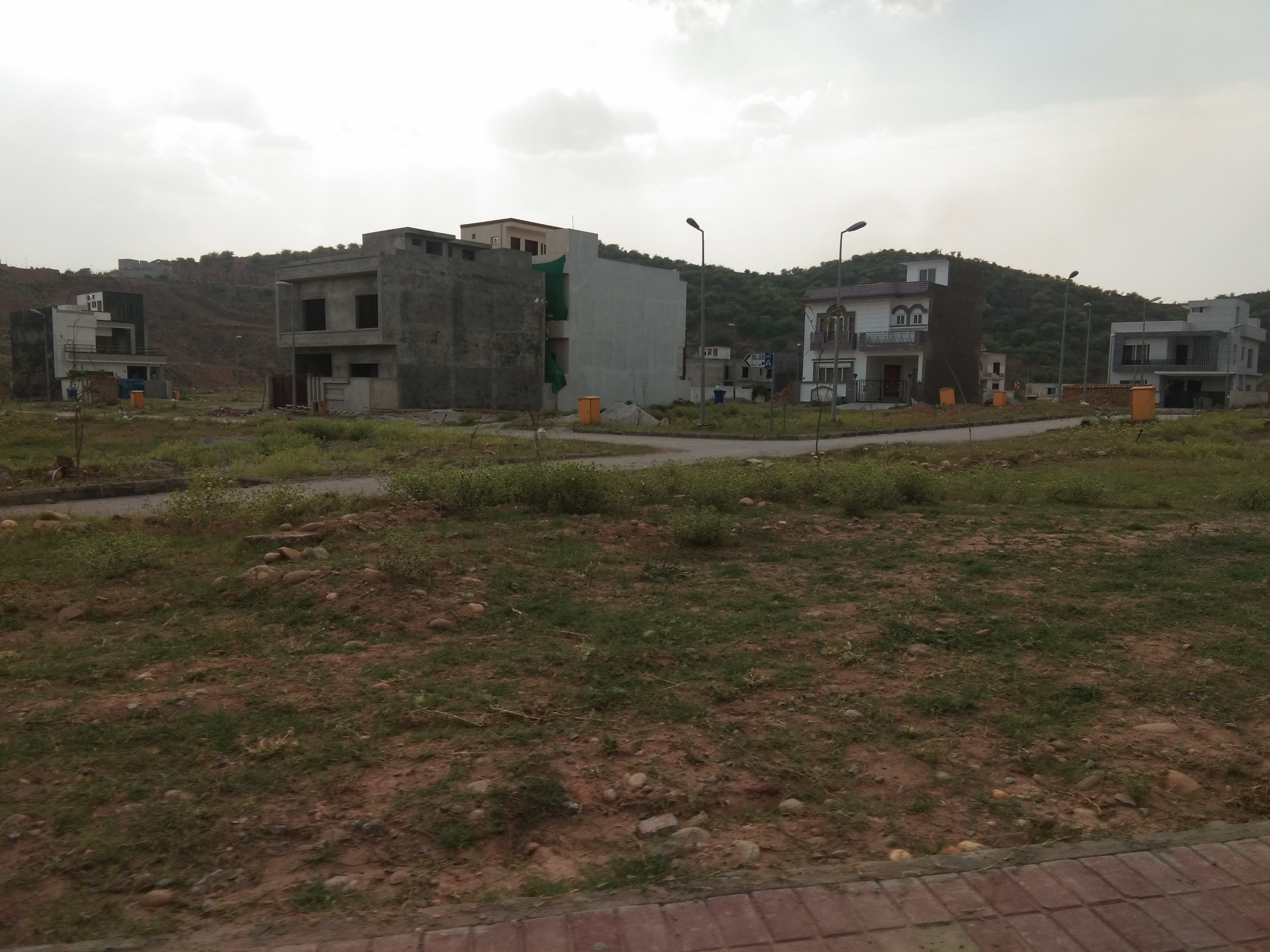 10 Marla Plot For Sale In Bahria Enclave - Sector M