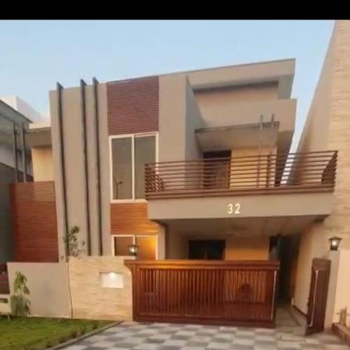 1 Kanal House For Sale In Wapda Town Phase 1 - Block E1