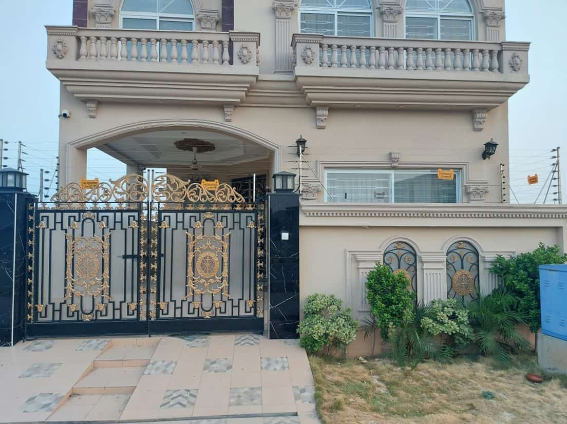 9 Marla House For Rent In Ali Park