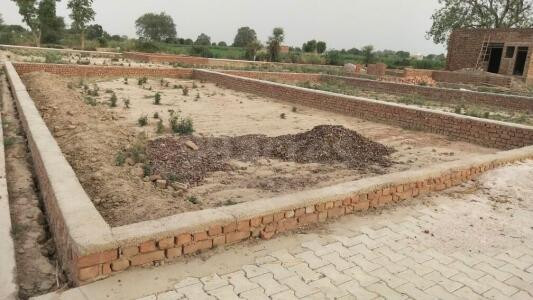 1 Kanal Plot For Sale In C-15