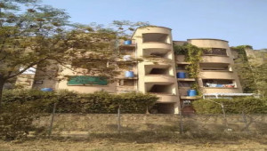 2600 Square Feet Flat For Sale In DHA Phase 7 Extension