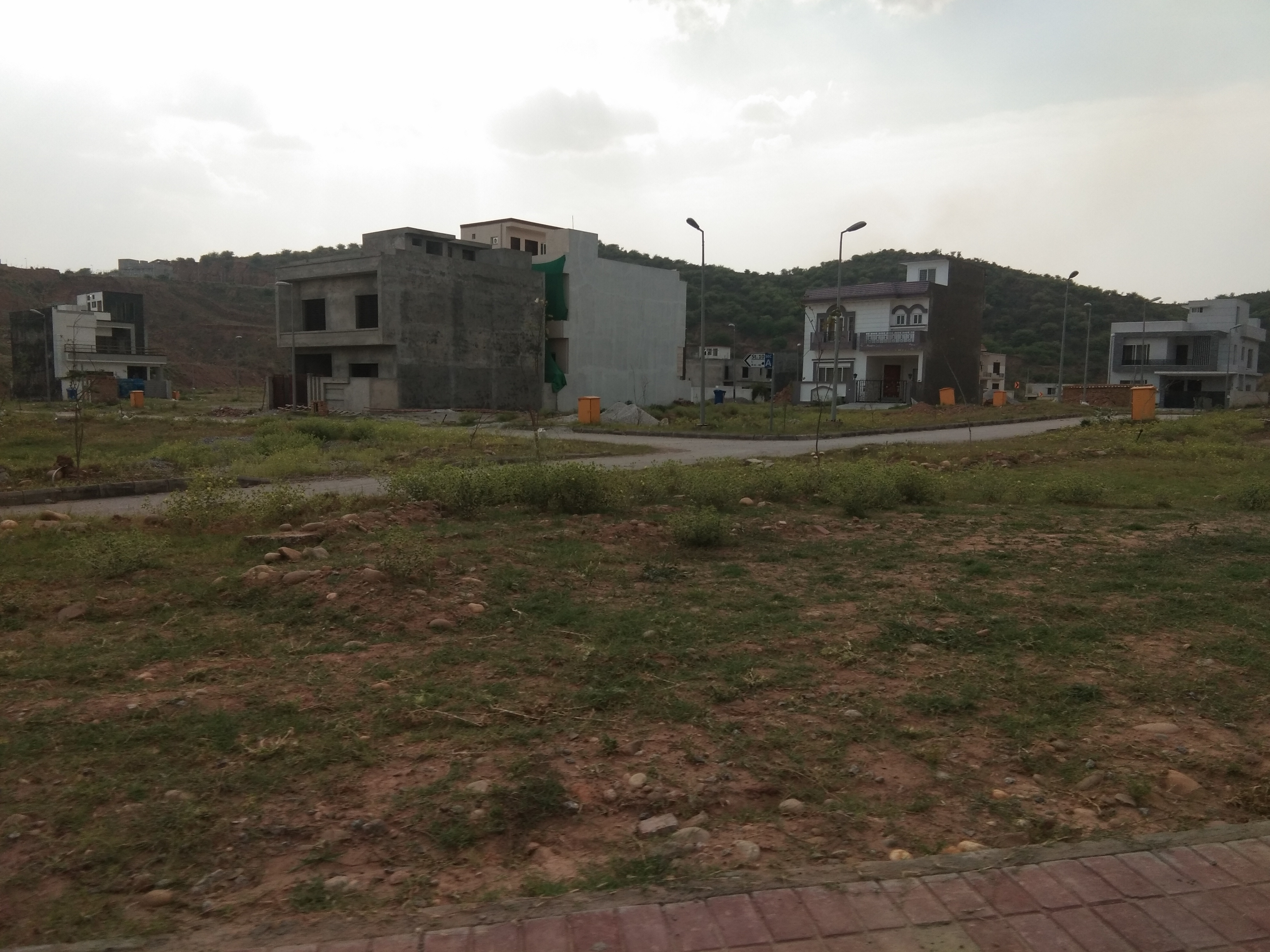 8 Marla Plot For Sale In Bahria Town Phase 8 - Block J