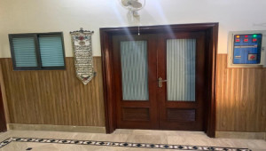 10.5 Marla House For Sale In Khyaban No 1 Faisalabad
