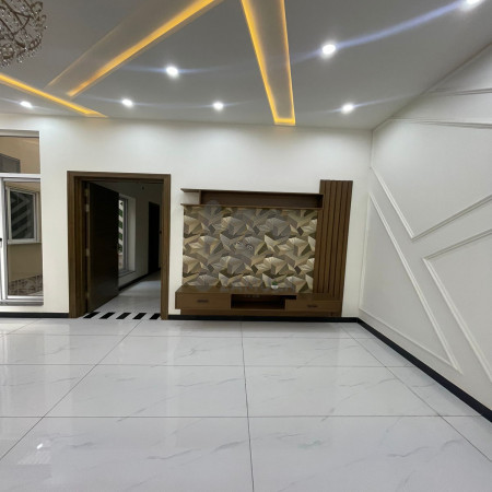 5 Marla House Available For Sale at 208 Chak Road Faisalabad