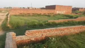 10 Marla Corner Plot for sale in Pathan Colony Rachna Town