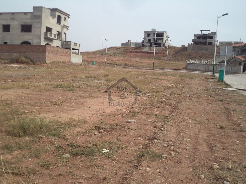 Land for Farm House Available For Sale in P & V Murree Road Scheme
